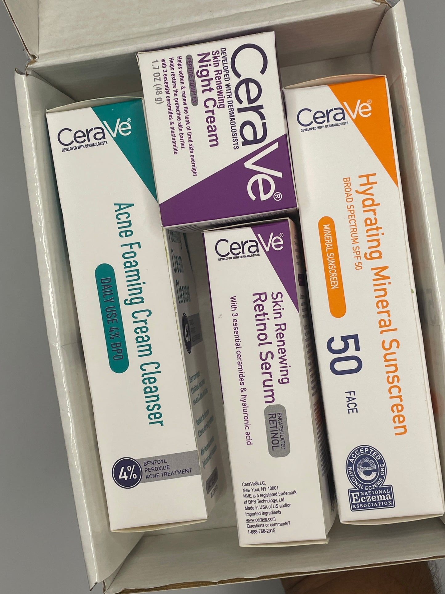 Acne Rescuing Cera-Ve 4 in 1 Recovery Kit